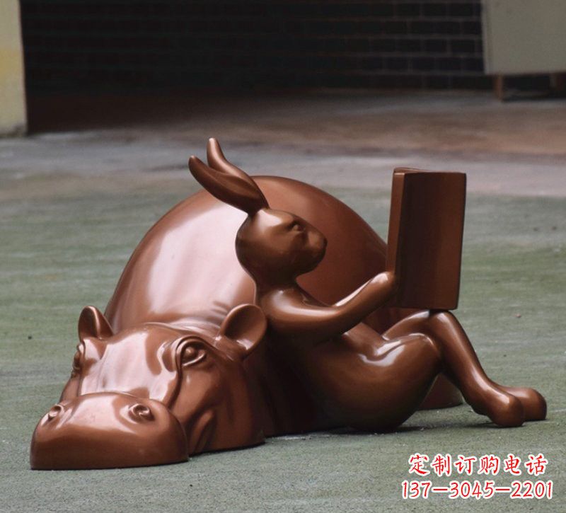 武汉玻璃钢河马雕塑——给环境添彩