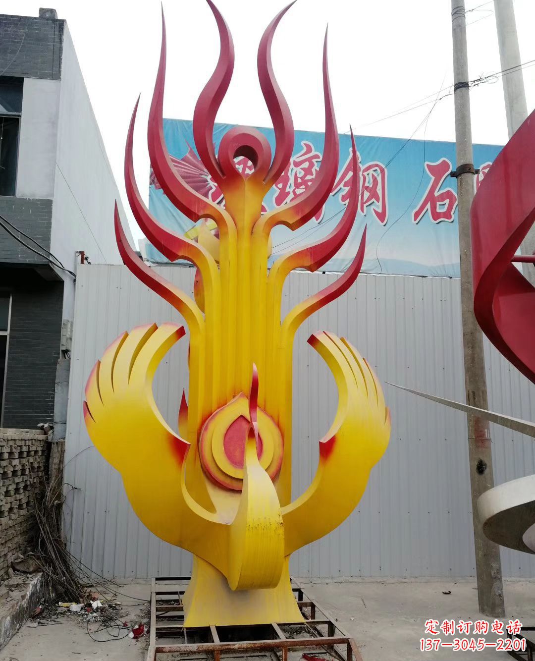 武汉不锈钢彩色凤凰雕塑美丽的象征