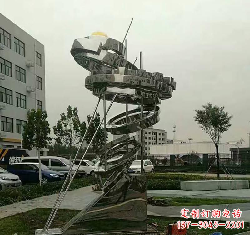 武汉不锈钢戒指雕塑——点缀城市美景