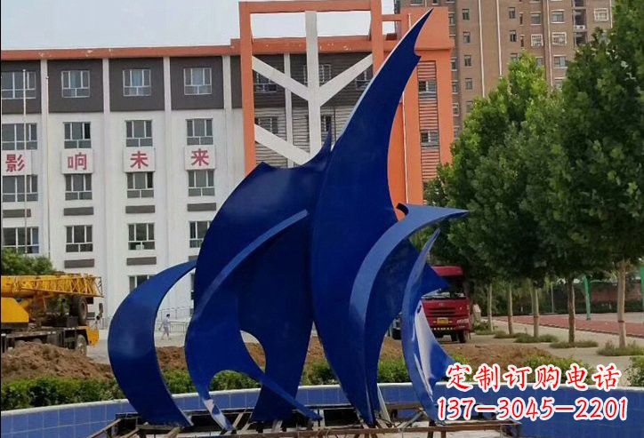 武汉不锈钢船帆雕塑象征着自由和希望