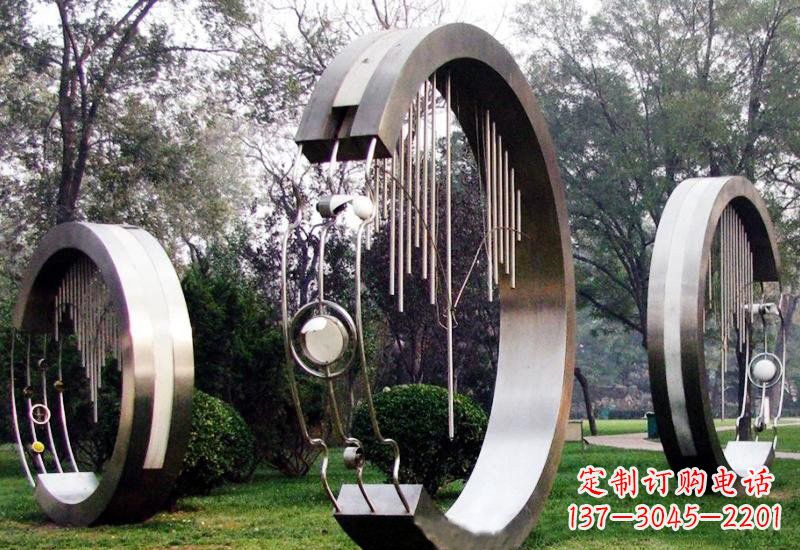 武汉不锈钢圆环雕塑——聆听之美