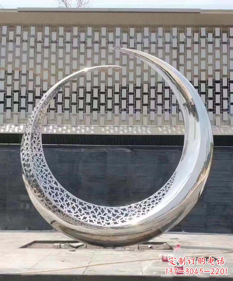武汉不锈钢月亮雕塑给美丽的夜晚添彩