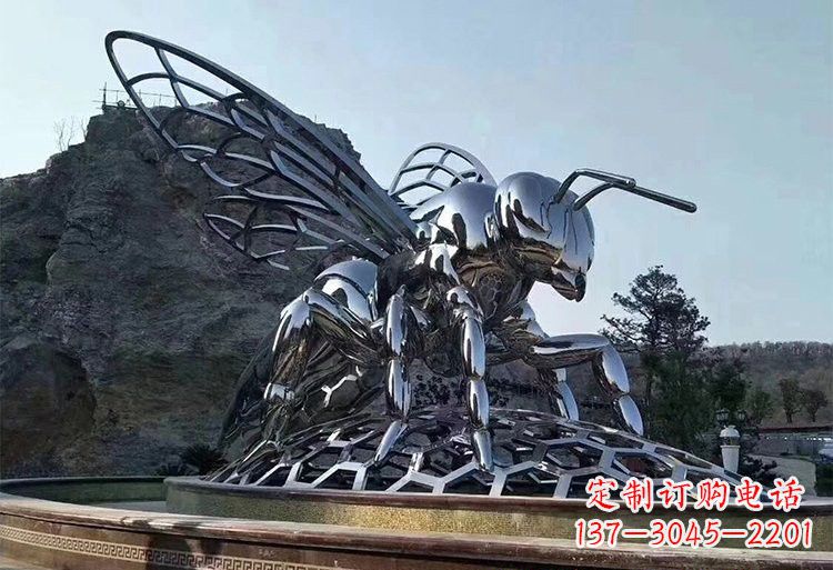 武汉不锈钢大型蜜蜂雕塑铸造出精美绝伦的艺术杰作