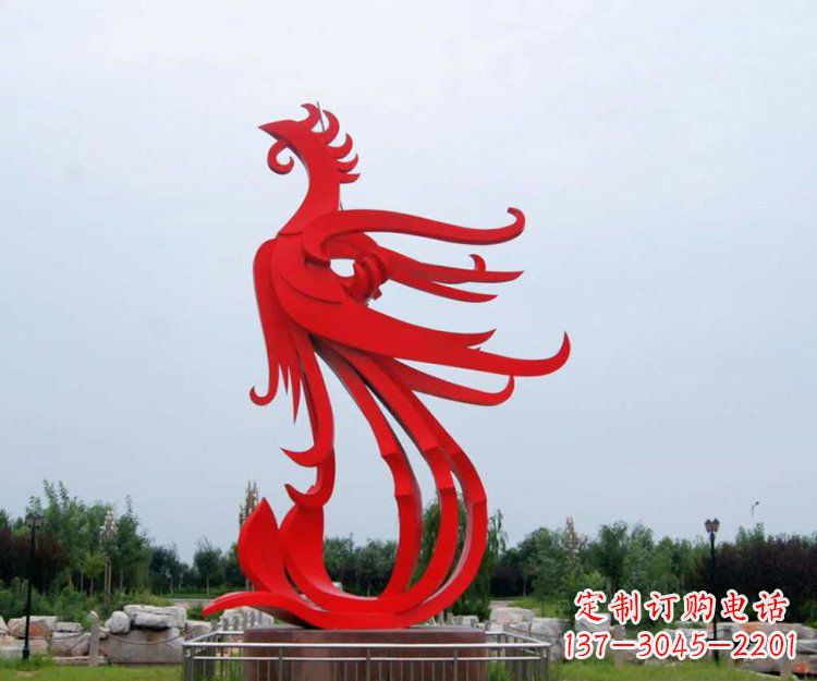 武汉精美凤凰雕塑点亮凤凰公园