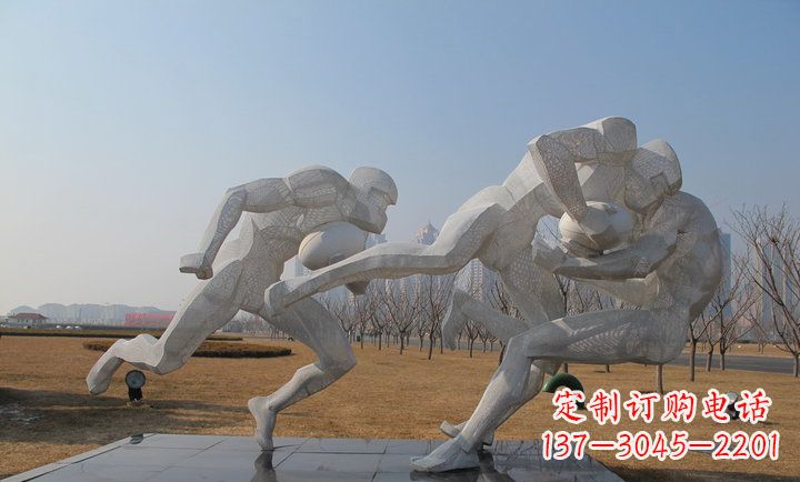 武汉橄榄球雕塑纪念精神