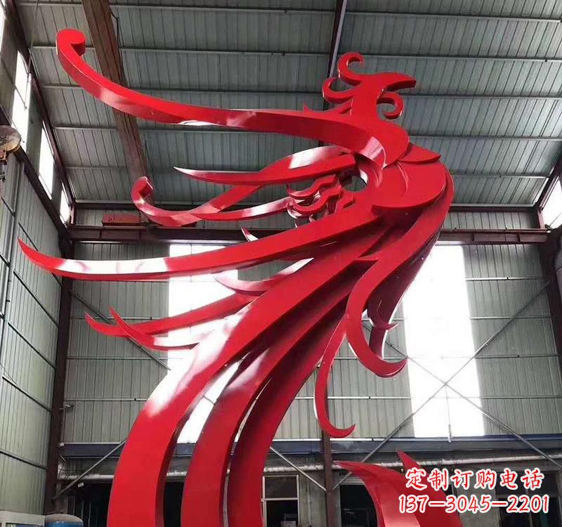 武汉不锈钢凤凰雕塑高雅而精致