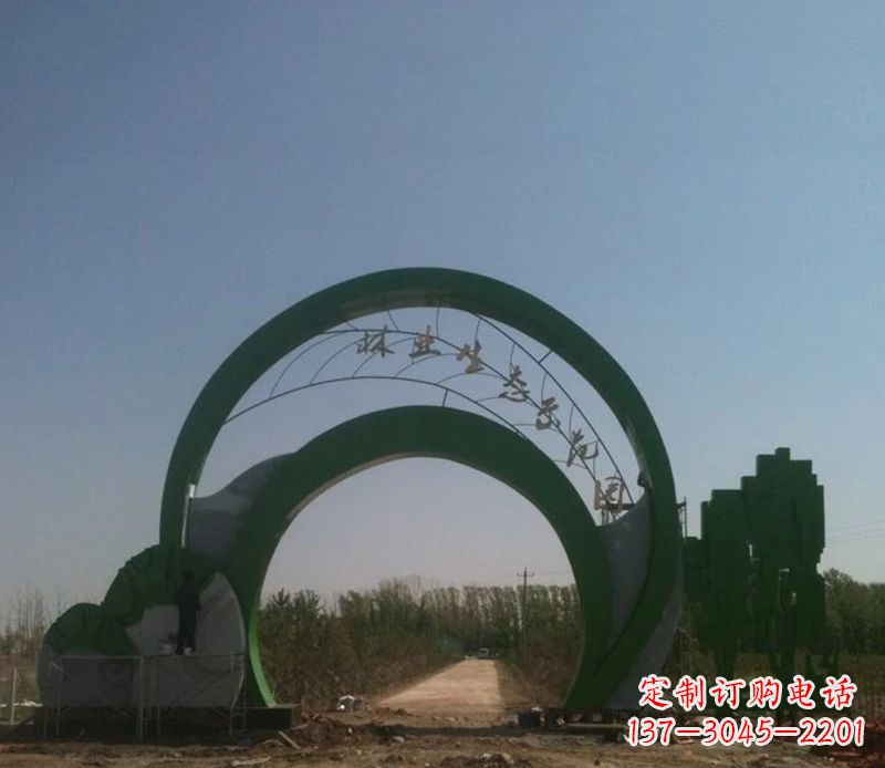 武汉不锈钢拱门雕塑给家园增添艺术气息