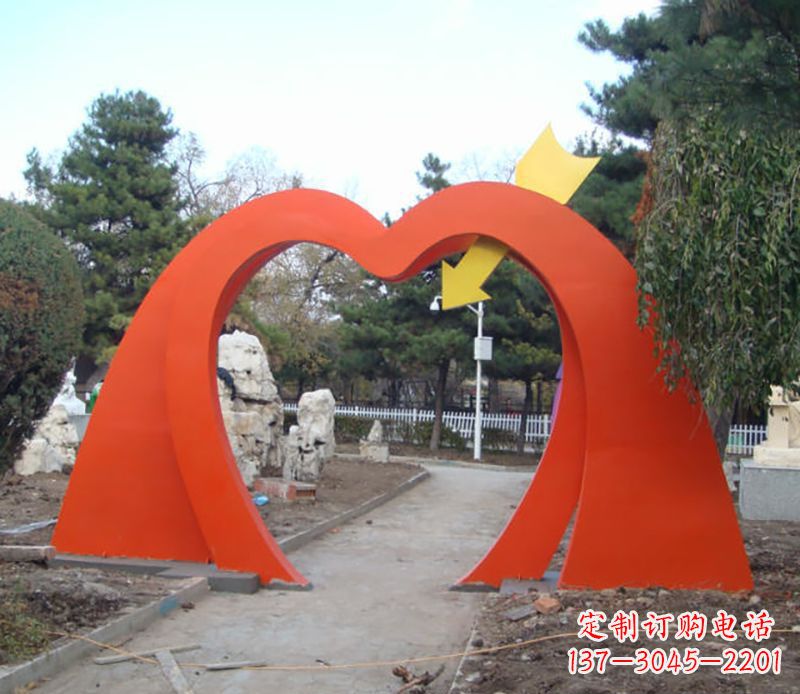 武汉不锈钢拱门雕塑给空间增添灵动之美