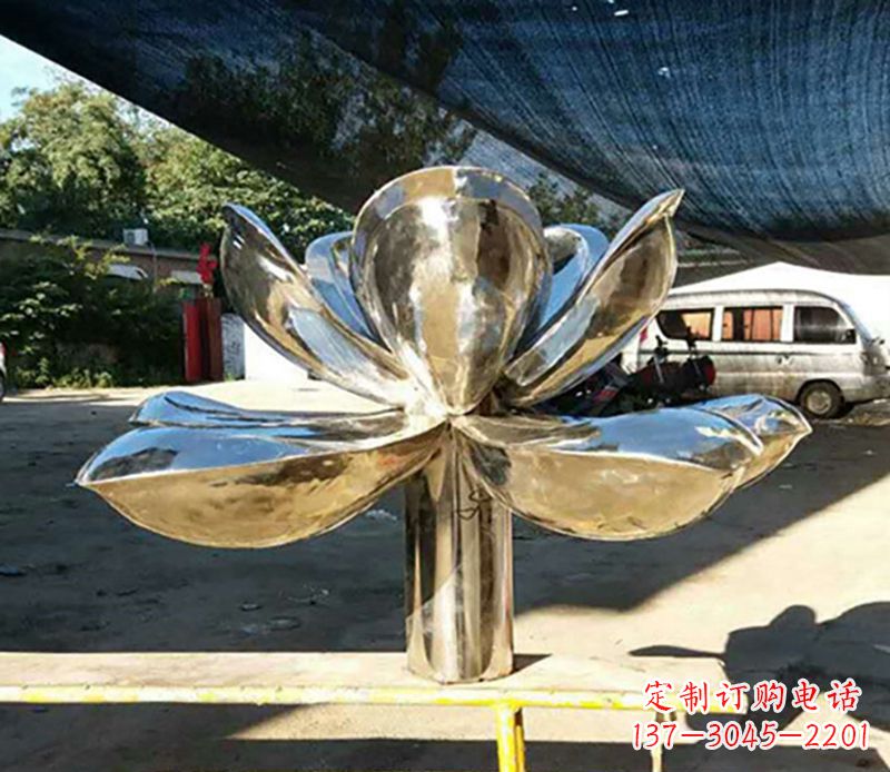 武汉不锈钢荷花雕塑——彰显小区景观之美