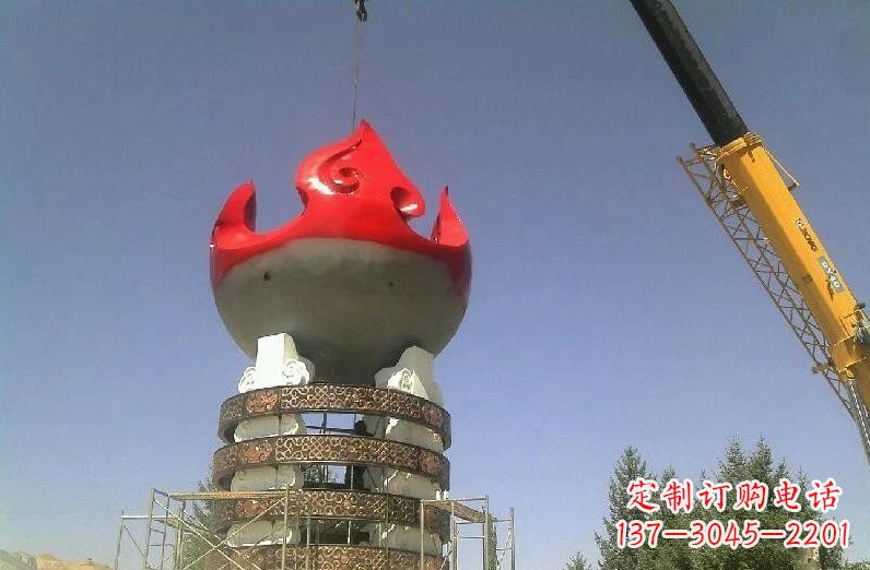 武汉不锈钢火炬雕塑象征着永恒的精神