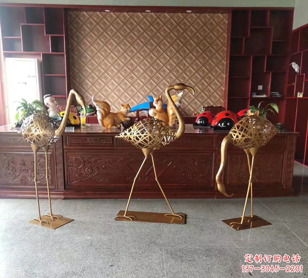 武汉不锈钢火烈鸟雕塑——熠熠生辉
