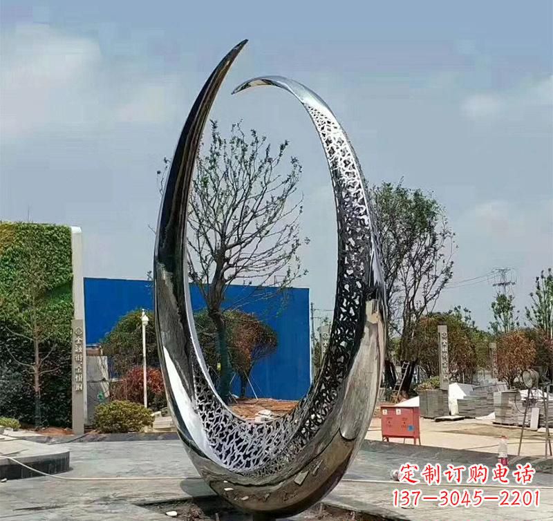 武汉不锈钢圆环雕塑将艺术与实用结合