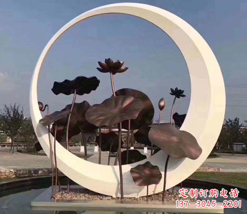 武汉环绕荷香不锈钢圆环雕塑