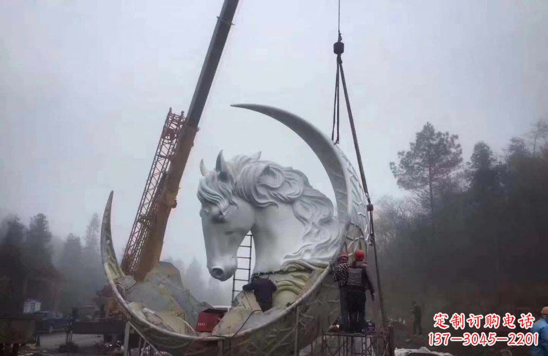 武汉不锈钢月亮雕塑