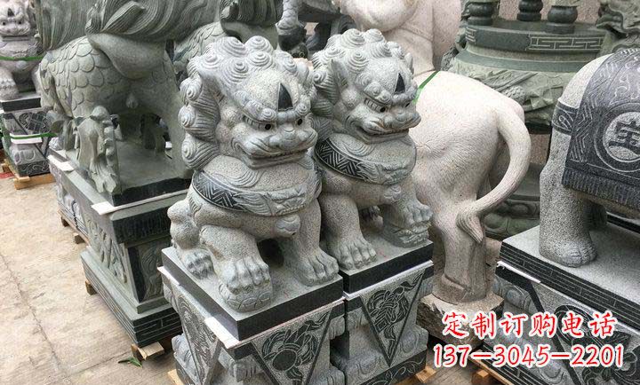 武汉瑞士狮子门口雕塑
