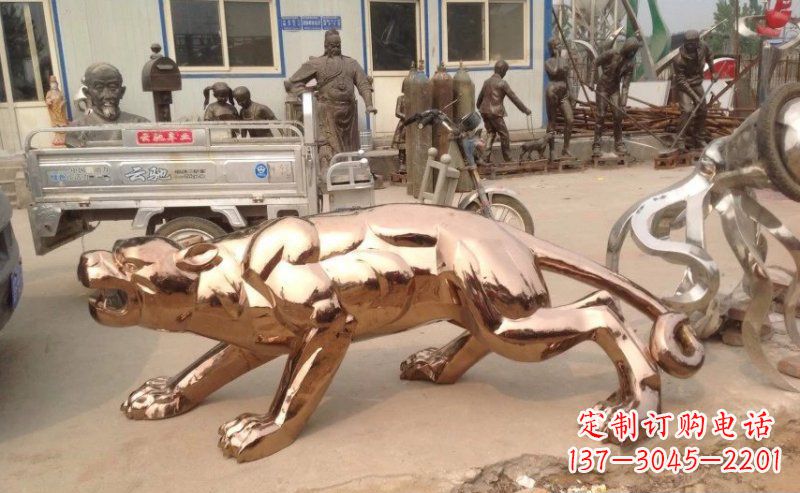武汉精美不锈钢豹子雕塑