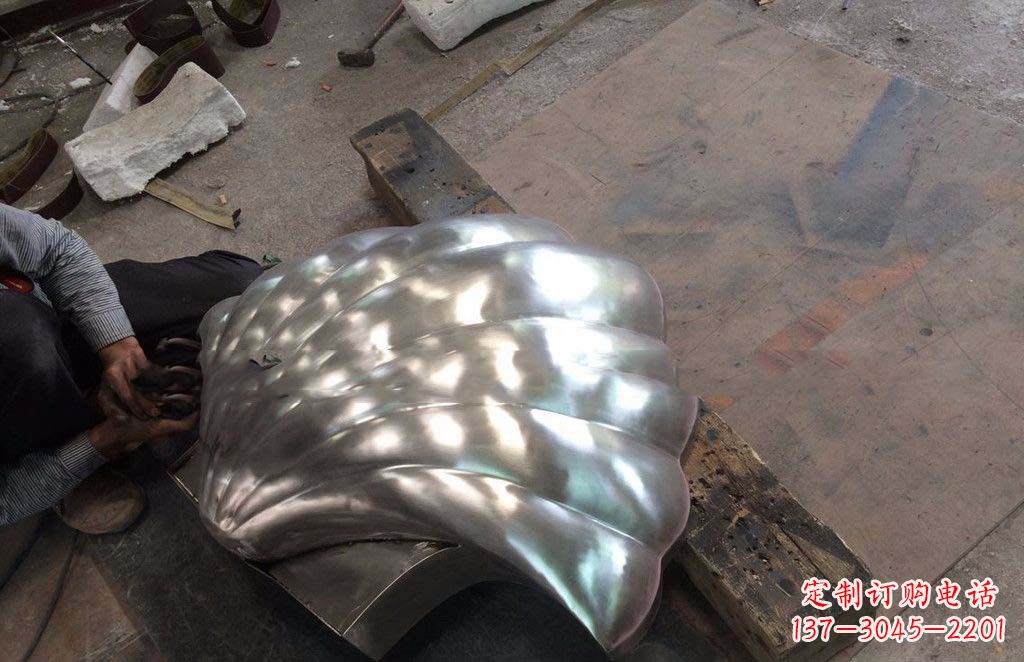 武汉精致现代的不锈钢贝壳雕塑