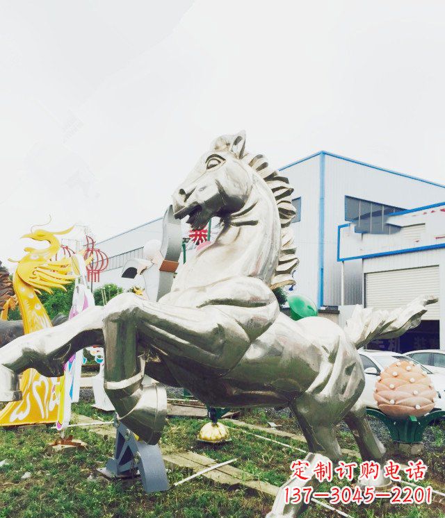武汉产品名称优雅的不锈钢雕塑——奔马