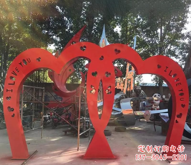 武汉中领雕塑新款不锈钢心形拱门雕塑