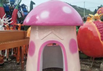 武汉精致彩绘蘑菇屋雕塑