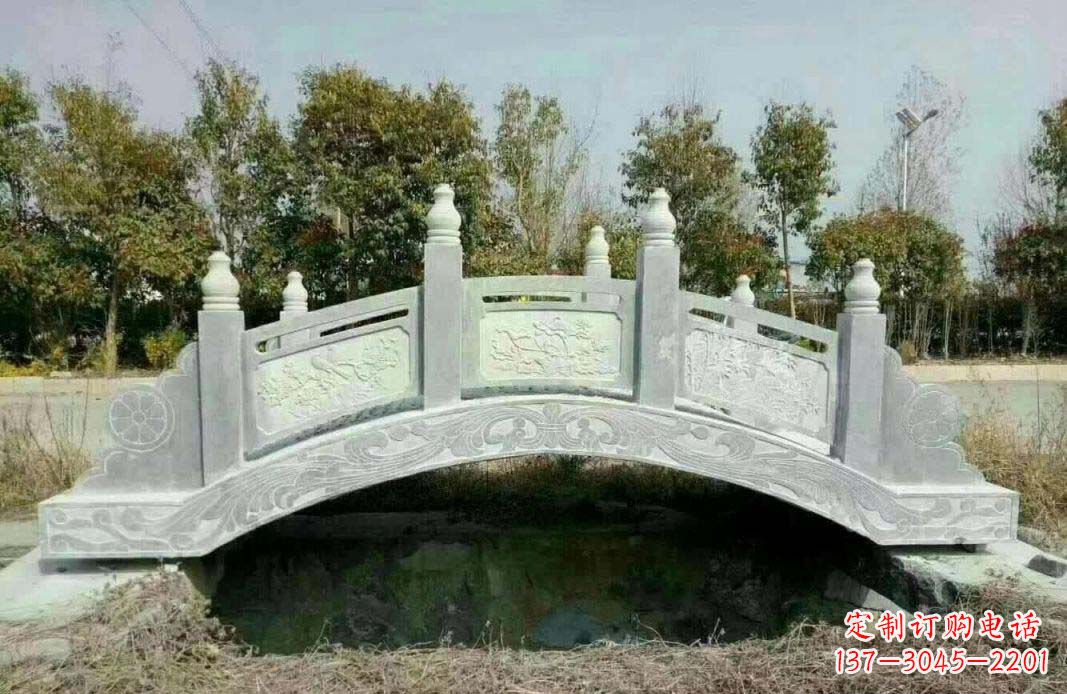武汉公园大理石桥雕塑