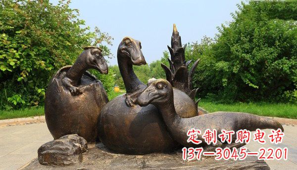 武汉公园仿真恐龙铜雕