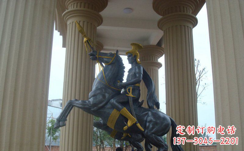 武汉公园骑马的罗马士兵人物铜雕