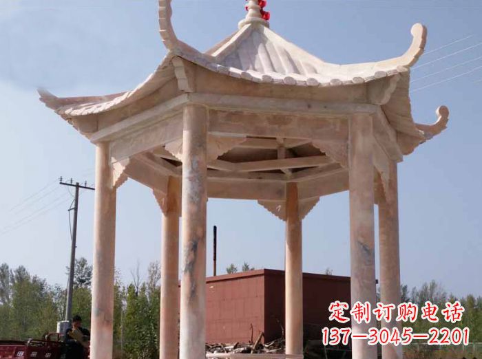 武汉红六角凉亭雕塑