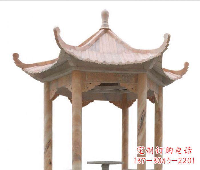 武汉美丽而优雅的公园晚霞红六角石凉亭雕塑