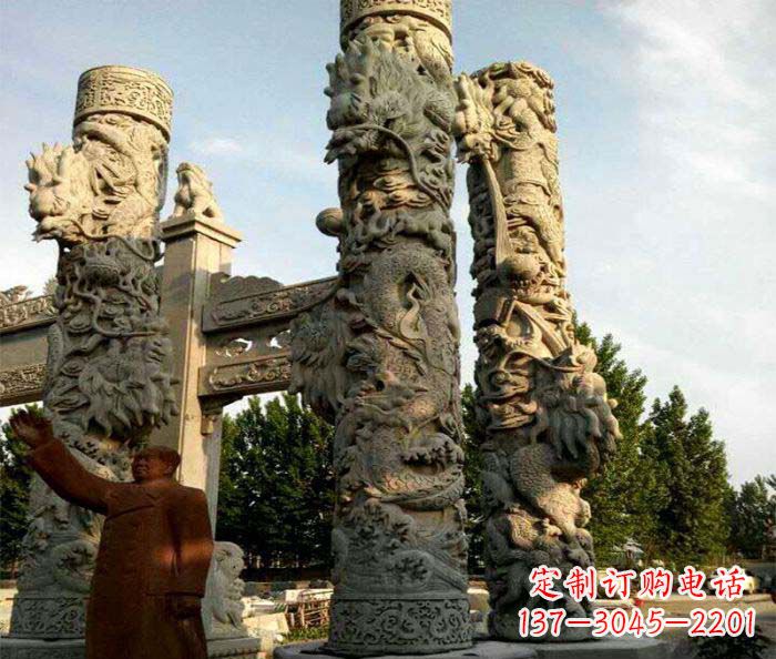 武汉广场景观大理石龙柱石雕