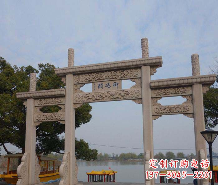 武汉景区三门古典牌坊石雕