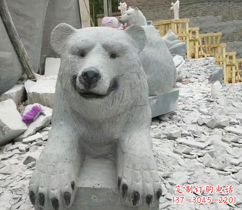 武汉高端石雕狗熊雕塑,精致细节,完美还原动物真实感