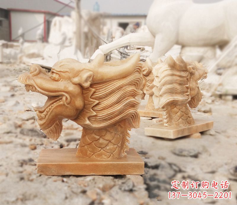 武汉晚霞红喷水龙头雕塑