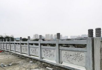 武汉青石户外石雕栏板引人入胜的艺术之美