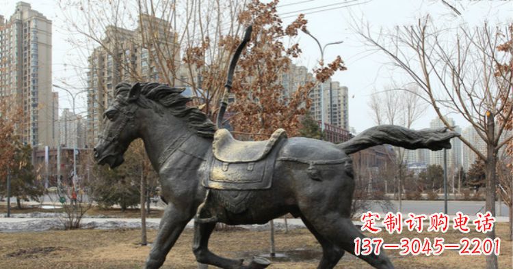 武汉小区动物奔跑的马铜雕