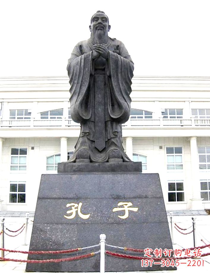 武汉校园孔子雕塑