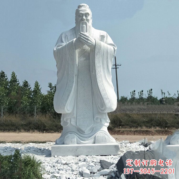 武汉校园孔子人物雕像