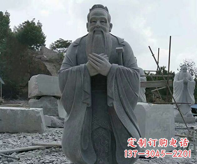 武汉校园孔子人物石雕