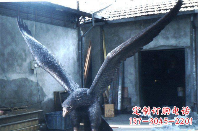 武汉铸铜老鹰企业动物铜雕